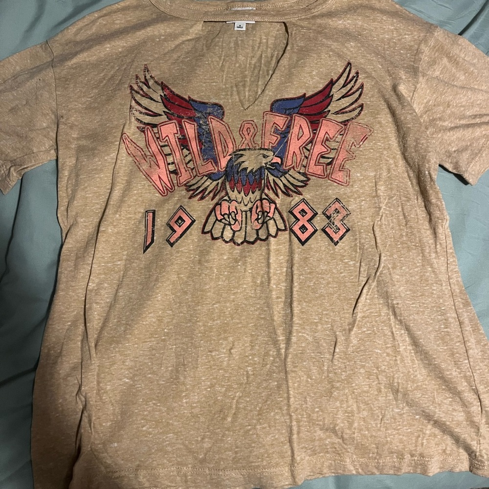 Wild & Free shirt from the brand H.I.P.